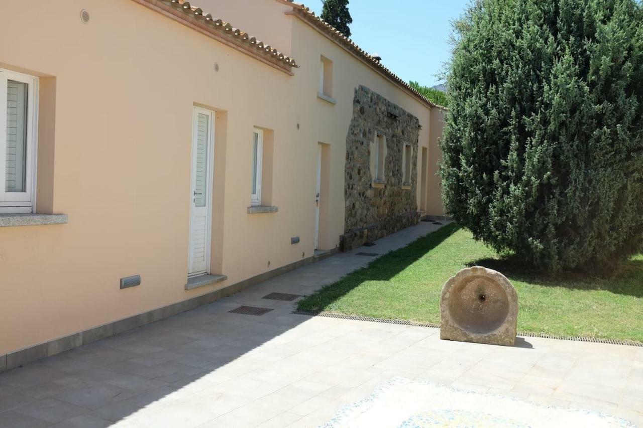 سارّوتش Suite A Villa D'Orri المظهر الخارجي الصورة