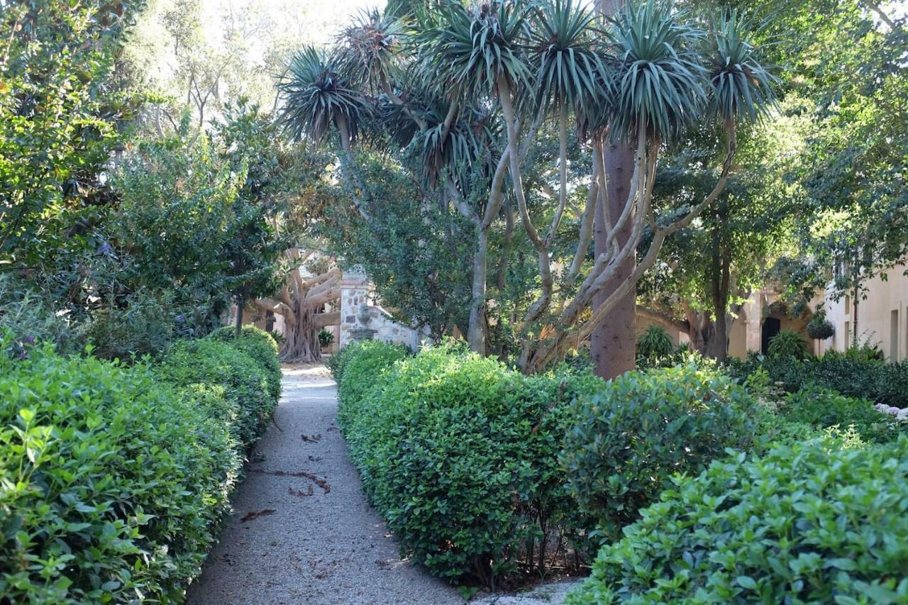 سارّوتش Suite A Villa D'Orri المظهر الخارجي الصورة