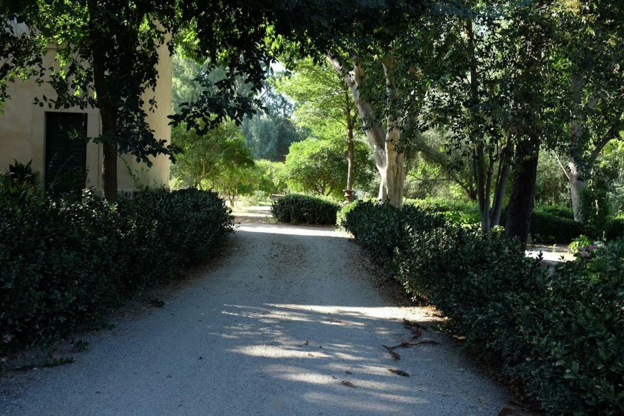 سارّوتش Suite A Villa D'Orri المظهر الخارجي الصورة